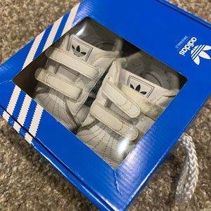 Adidas crib shoes